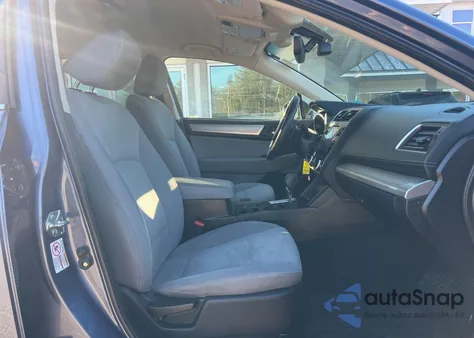 2018 Subaru Outback 2.5I Premium z USA, uszkodzony, nr VIN 4S4BSAFCXJ3208683